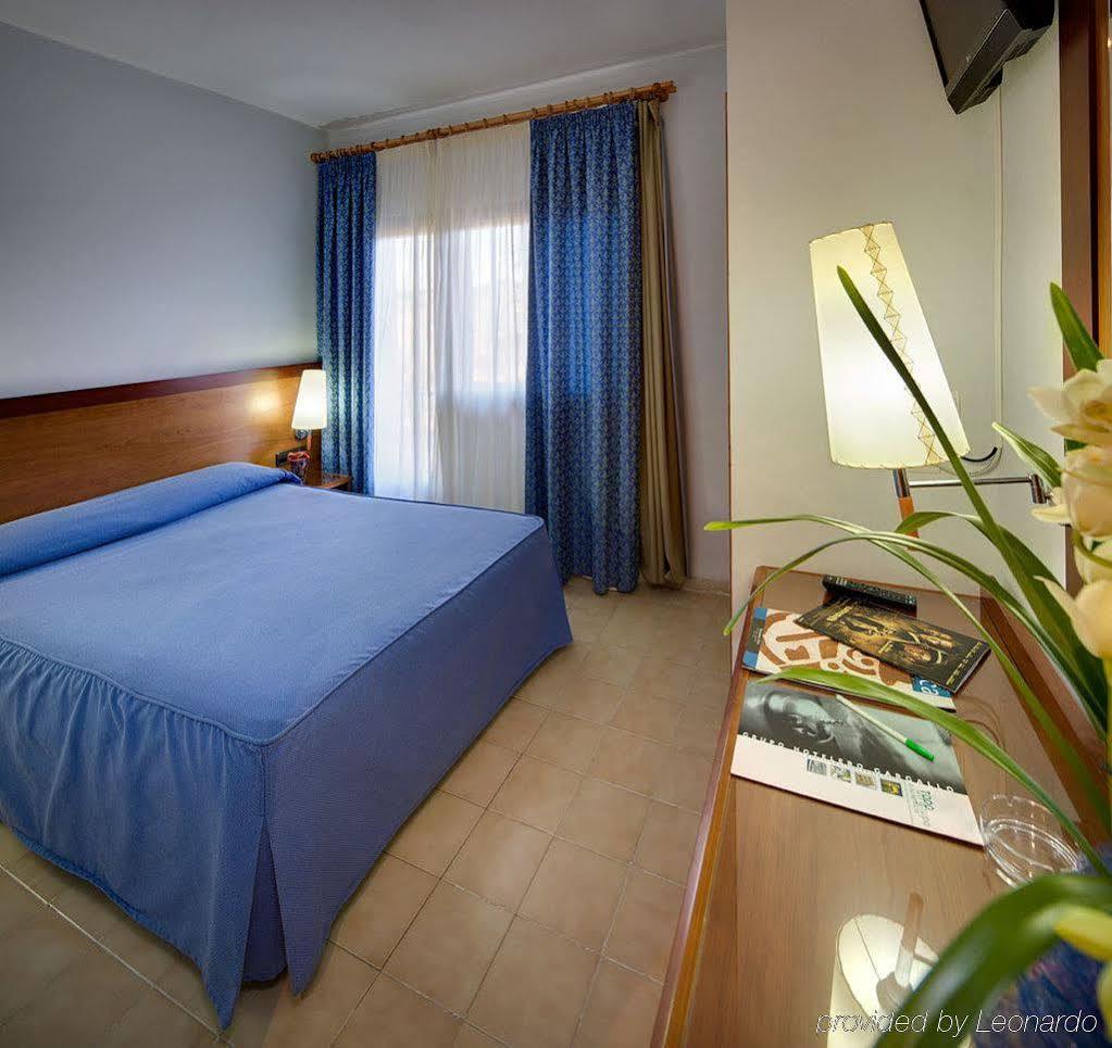 Hotel Civera Teruel Habitación foto