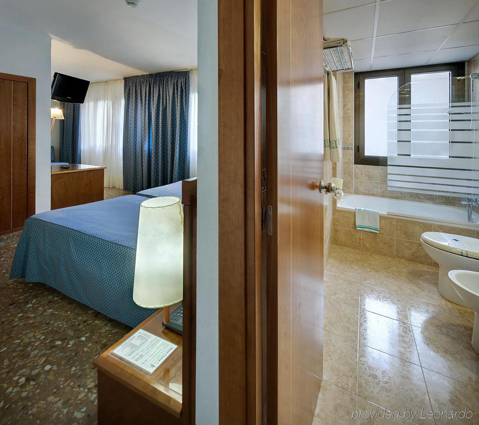 Hotel Civera Teruel Habitación foto